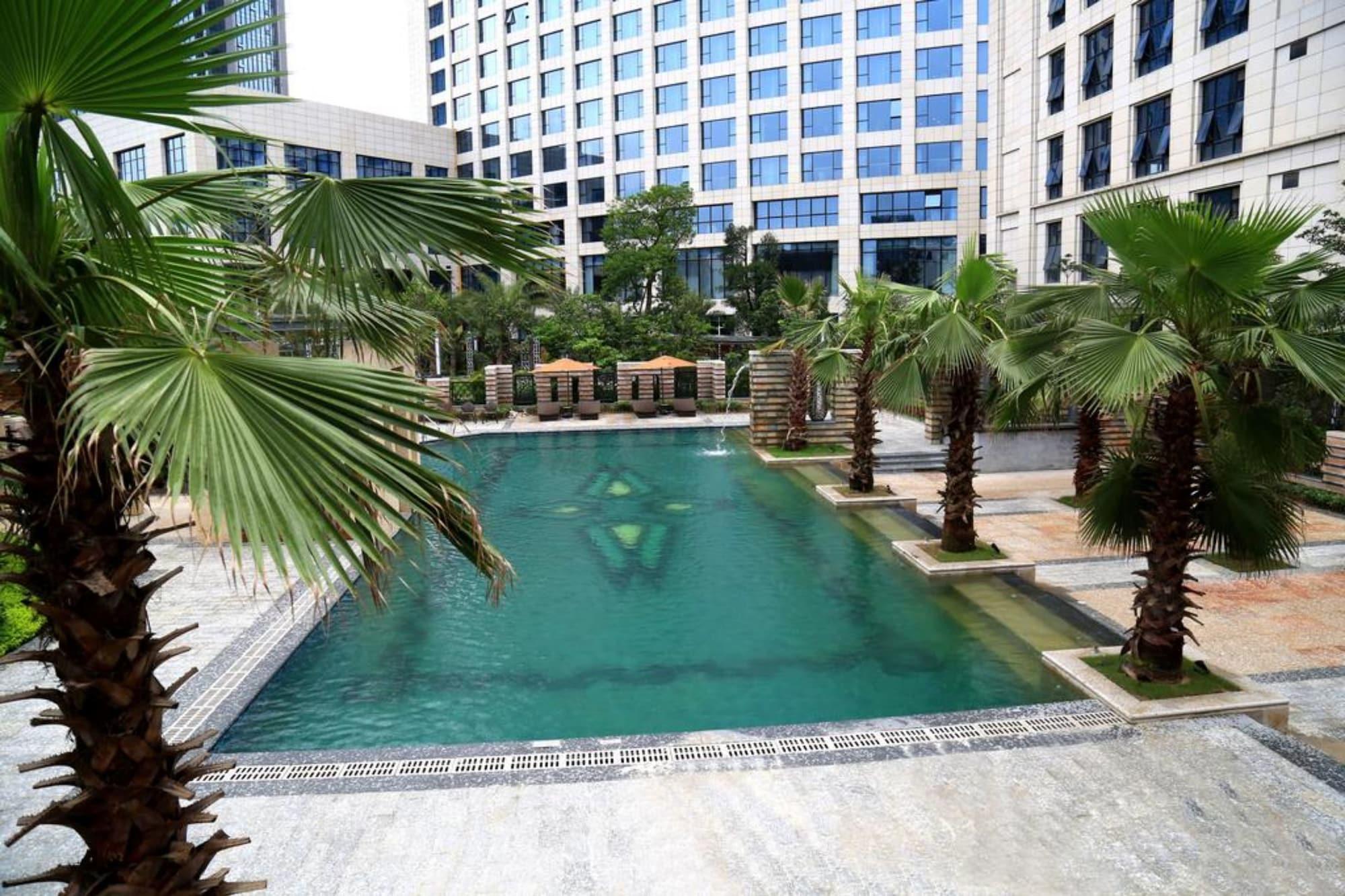 Guangzhou Changfeng Gloria Plaza Hotel Экстерьер фото